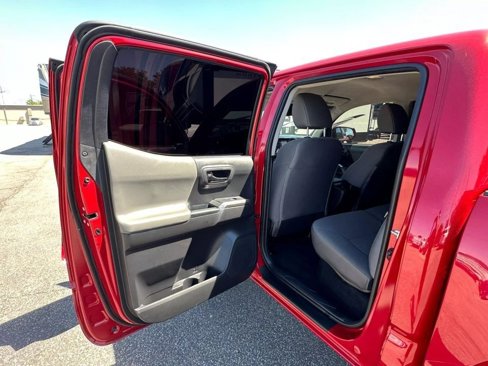 Used 2022 Toyota Tacoma SR5 image 26