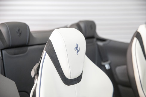 Used 2025 Ferrari Roma Spider image 23
