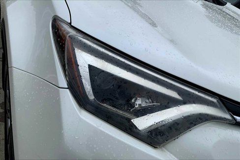 Used 2018 Toyota RAV4 Limited image 26
