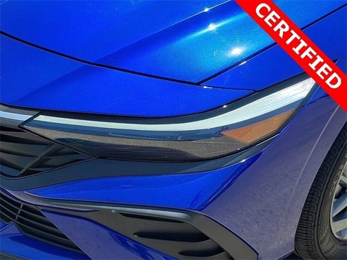 Certified 2024 Hyundai Elantra SEL image 17