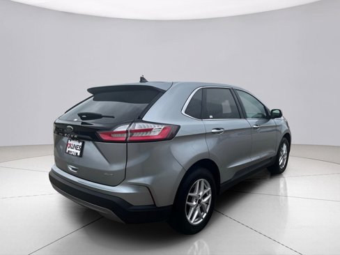 Used 2024 Ford Edge SEL image 7