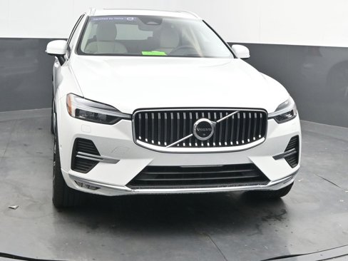Certified 2023 Volvo XC60 B5 Ultimate w/ Protection Package Premier image 2