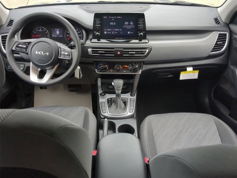 Used 2023 Kia Seltos LX image 11