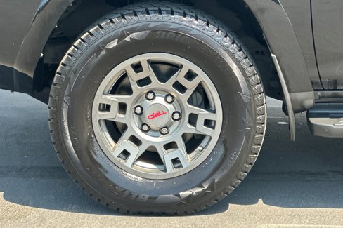 Used 2019 Toyota 4Runner 4WD image 26