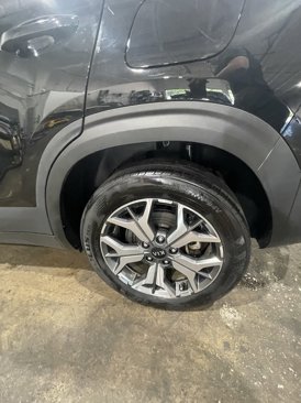 Used 2021 Kia Seltos EX image 16