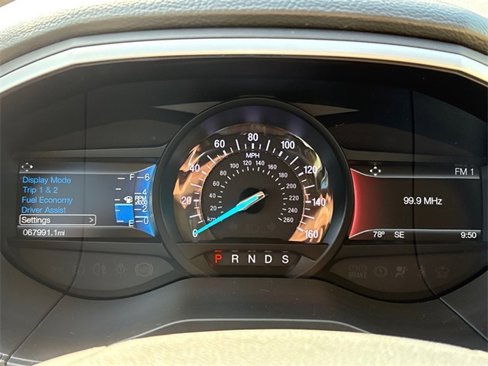 Used 2018 Ford Edge SEL w/ Equipment Group 201A image 9