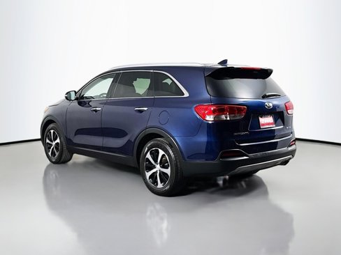 Used 2017 Kia Sorento EX image 3