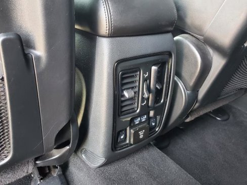 Used 2020 Dodge Durango GT image 25