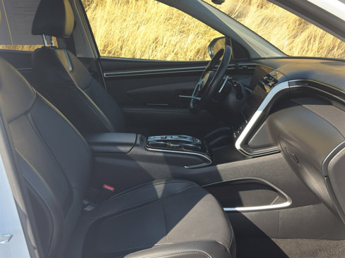 Used 2023 Hyundai Tucson Limited image 32