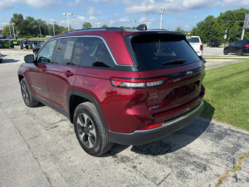 Used 2023 Jeep Grand Cherokee 4WD 4xe image 11