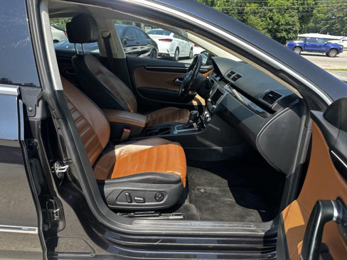 Used 2015 Volkswagen CC Executive image 19