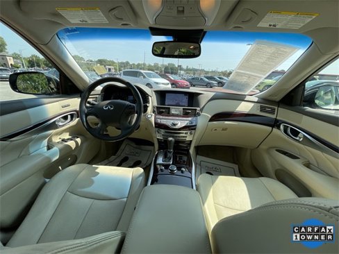 Used 2016 INFINITI Q70 3.7 w/ Technology Package image 29