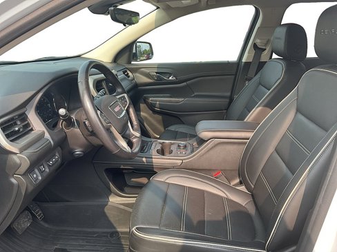 Used 2022 GMC Acadia Denali w/ Denali Ultimate Package image 9