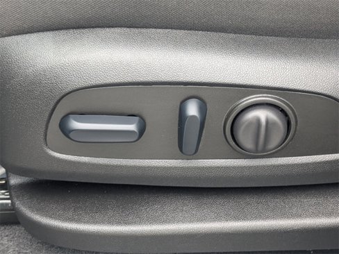 Used 2024 Chevrolet Equinox LT image 21