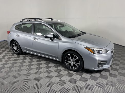 Used 2017 Subaru Impreza 2.0i Limited image 2