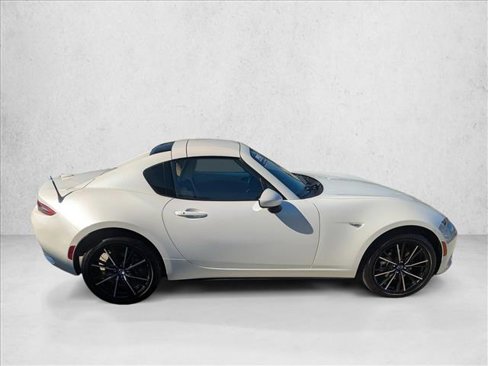 Used 2025 MAZDA MX-5 Miata RF Grand Touring image 4