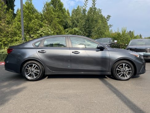 Used 2023 Kia Forte LXS image 3