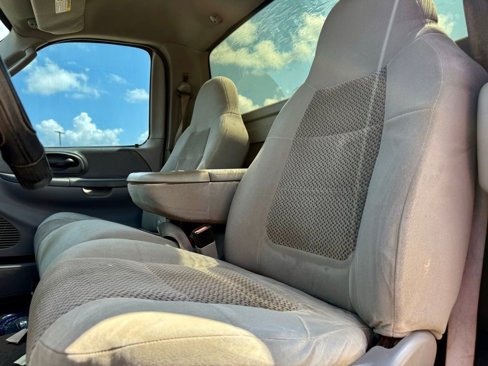 Used 2003 Ford F150 XLT image 13