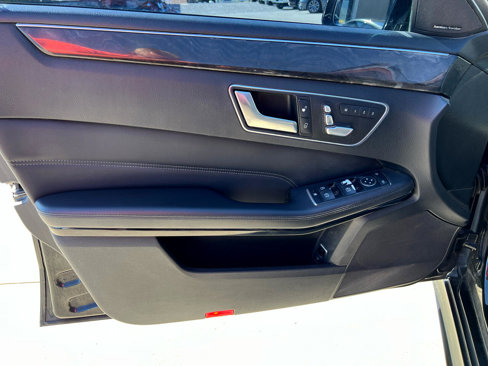 Used 2014 Mercedes-Benz E 350 Sedan image 15