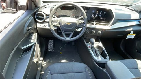 New 2025 Chevrolet Trax LS w/ LS Convenience Package image 13