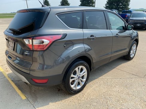 Used 2017 Ford Escape SE image 17