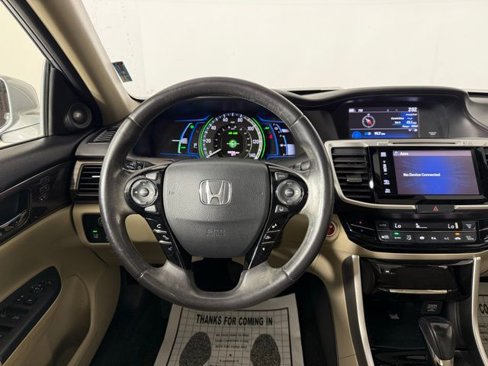 Used 2017 Honda Accord EX-L image 32