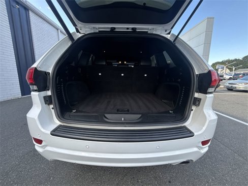 Used 2019 Jeep Grand Cherokee Altitude image 21