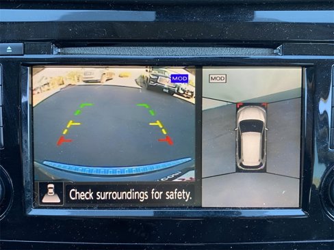Used 2019 Nissan Rogue SV w/ Premium Package image 12