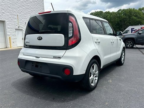 Used 2017 Kia Soul image 7