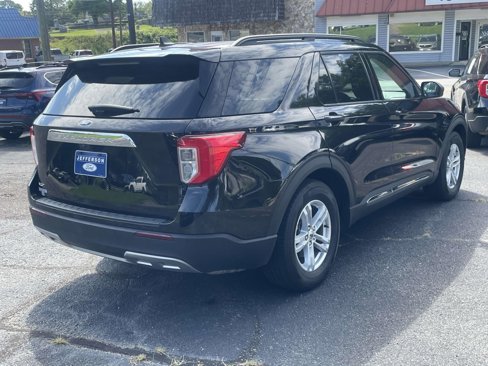 Used 2024 Ford Explorer XLT w/ Equipment Group 202A image 5