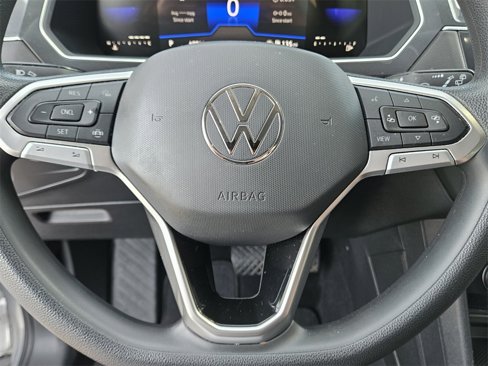 Certified 2023 Volkswagen Tiguan S image 32