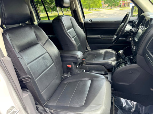Used 2012 Jeep Patriot Limited w/ Sun/Sound Group image 32