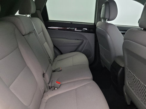 Used 2015 Kia Sorento LX image 19