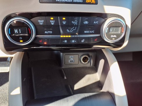 Used 2021 Ford Escape SEL w/ Technology Package image 22