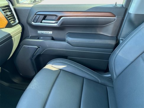 Used 2017 RAM 1500 Express w/ Black Ram 1500 Express Group image 25