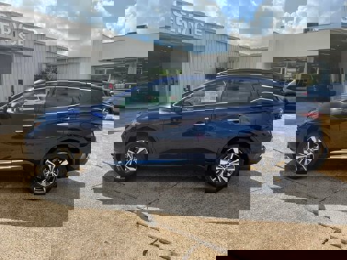 Used 2023 Nissan Murano SV image 2