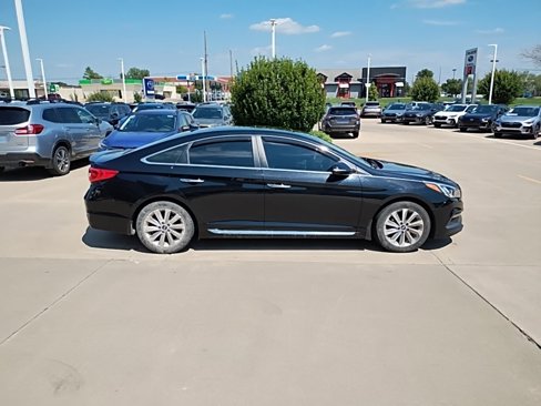 Used 2017 Hyundai Sonata Sport w/ Value Edition Package 02 image 5