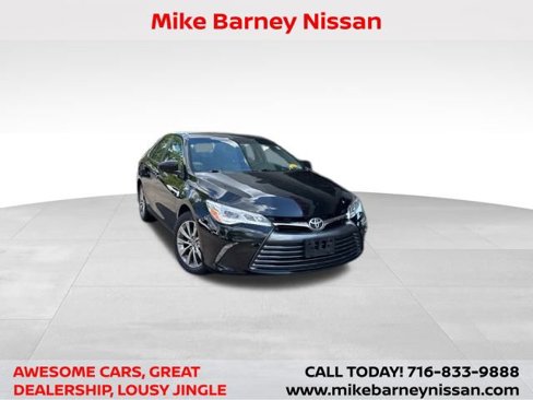 Used 2015 Toyota Camry image 1