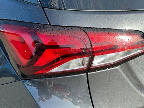 Used 2022 Chevrolet Equinox LT image 9