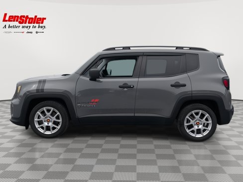 Used 2021 Jeep Renegade Sport w/ Sport Appearance Group image 2