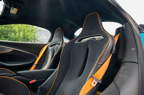 New 2025 McLaren Artura image 40