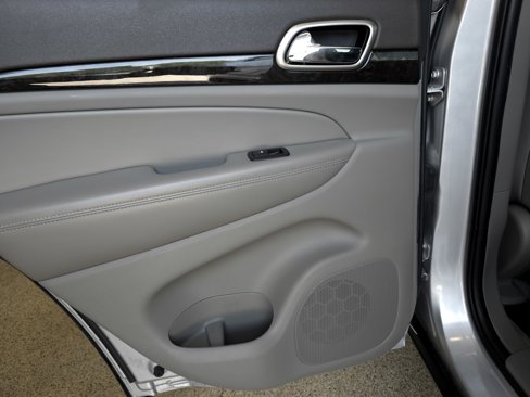 Used 2012 Jeep Grand Cherokee Laredo image 29