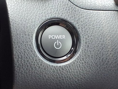 New 2025 Toyota Camry SE image 22