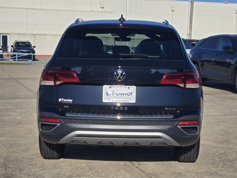 Used 2024 Volkswagen Taos SE image 6