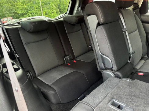 Used 2018 Nissan Pathfinder SV image 21