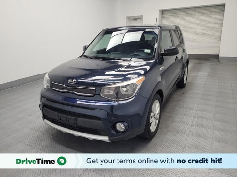 Used 2017 Kia Soul + image 1