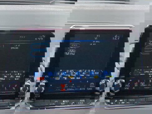 Used 2025 Nissan Sentra SV image 17