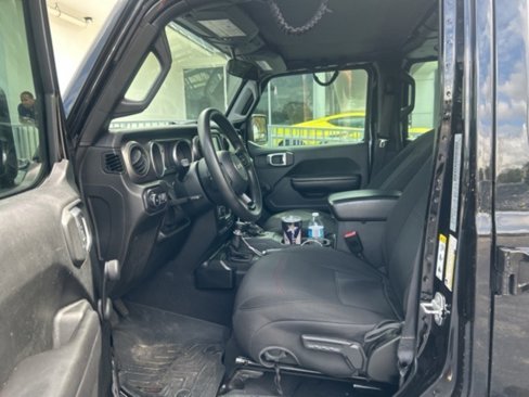 Used 2018 Jeep Wrangler Unlimited Sport image 5