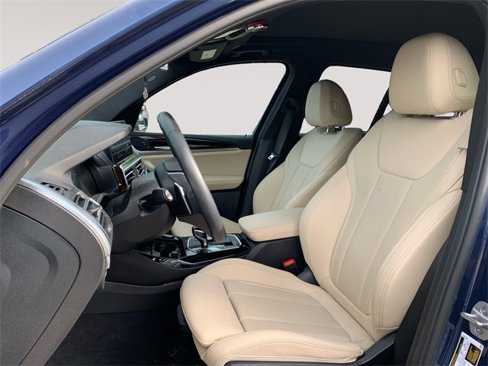 Used 2024 BMW X3 xDrive30i w/ Premium Package image 9