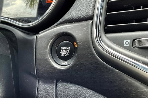 Certified 2018 Jeep Grand Cherokee Altitude image 23